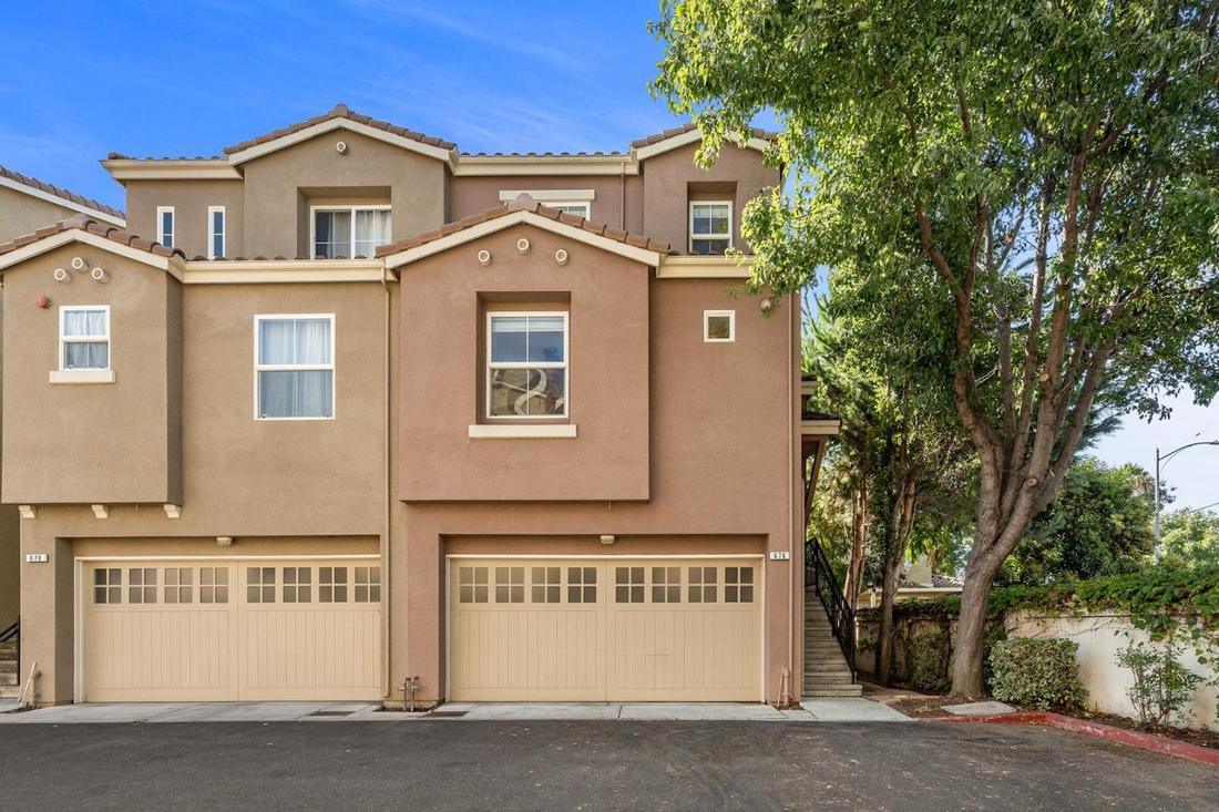 Comprar vender casa 676 Harrison Terrace #8 San Jose, CA 95125